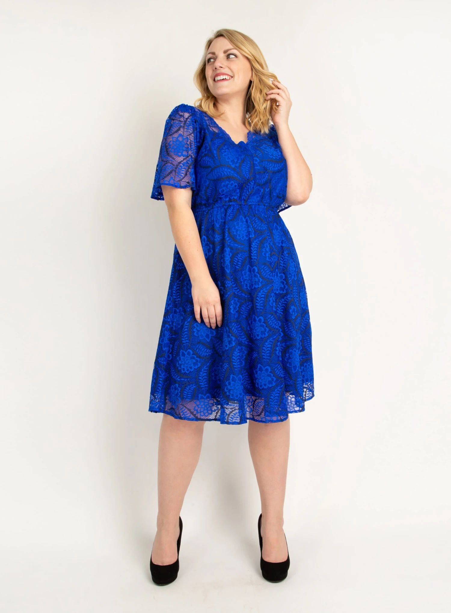 Plus Size Flare Sleeve Belted Lace Dress, Royal Blue 2 Plus Size Flare Sleeve Belted Lace Dress, Royal Blue - Image 2