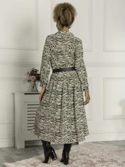 Jolie Moi Print Woven Maxi Shirt Dress, White Animal 7 Jolie Moi Print Woven Maxi Shirt Dress, White Animal -DORIA Clothing Shop DR 2108 WhiteAnimal 3 R Web