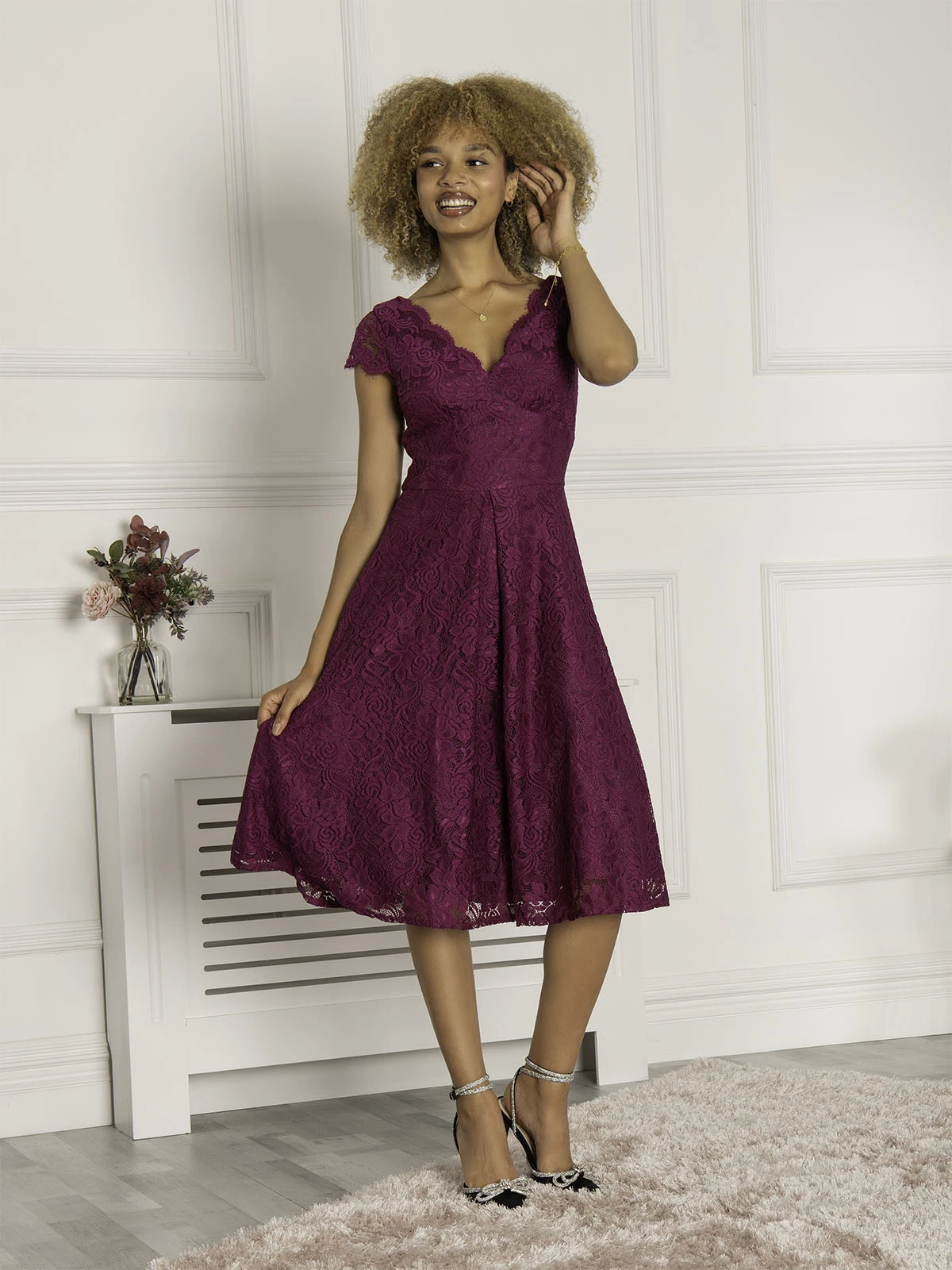 Scalloped V Neck Cap Sleeve Lace Dress, Dark Purple 2 Scalloped V Neck Cap Sleeve Lace Dress, Dark Purple - Image 2