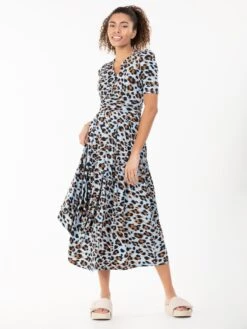 Jolie Moi Jenny Animal Print Maxi Dress, Blue Animal 8 Jolie Moi Jenny Animal Print Maxi Dress, Blue Animal -DORIA Clothing Shop JolieMoiJennyAnimalPrintMaxiDress BlueAnimalDSC 4672