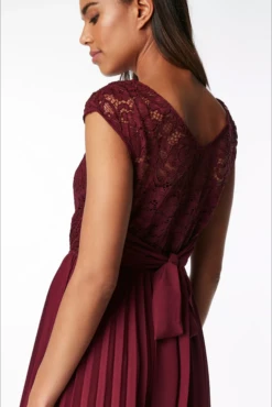 Cindy Lace Bodice Pleated Dress, Burgundy 12 Cindy Lace Bodice Pleated Dress, Burgundy -DORIA Clothing Shop Screenshot2020 03 05at12.09.12 25d06970 a218 4797 b9ff 888acf18ae86